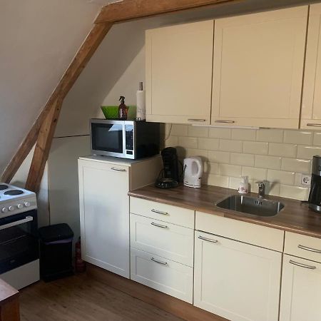 De Oude Paardentramremise Apartment Ulrum Exterior photo